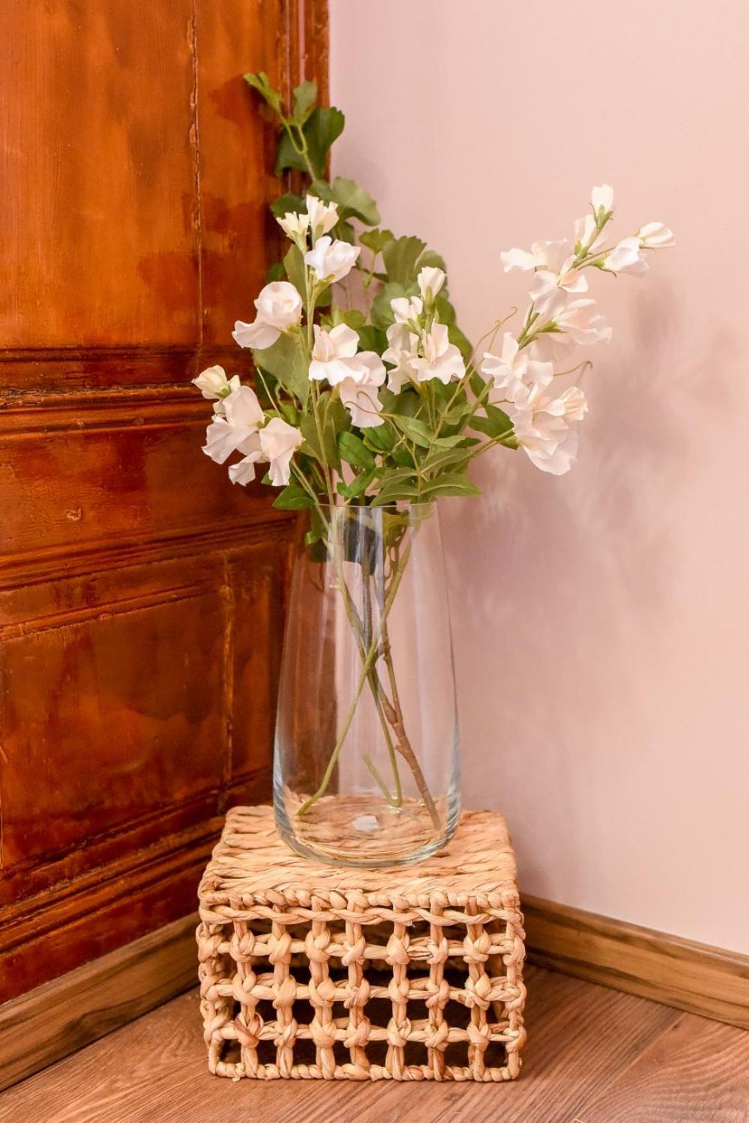 Historic Charm, Modern Comfort - Accommodation In The Heart Of The Old Town Bucareste Quarto foto
